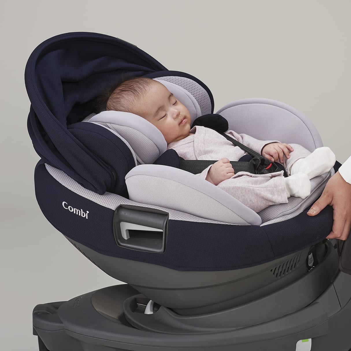 コンビ ホワイトレーベル THE S ISOFIX エッグショック ZC-690｜コンビ