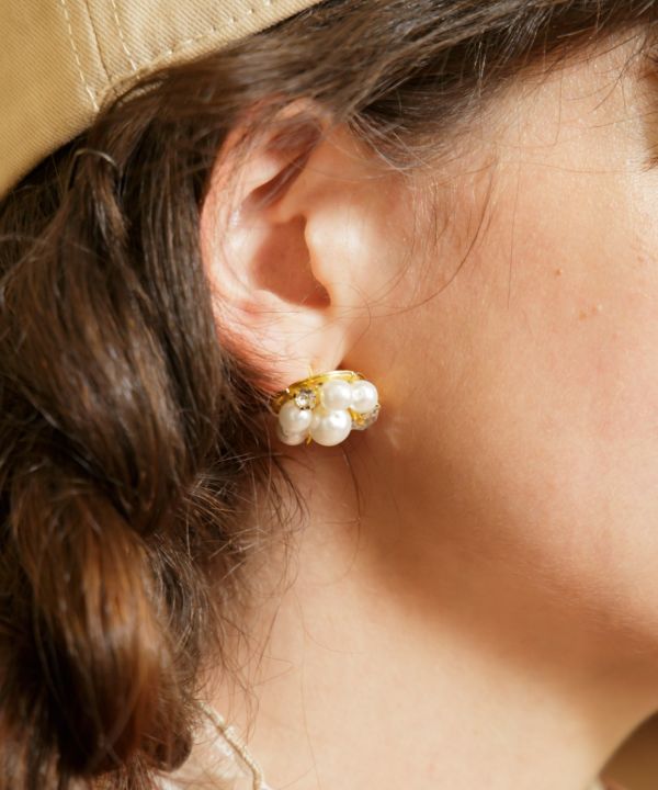 Fromチェコ】パールブーケピアス(BLACK): 『欧州航路』