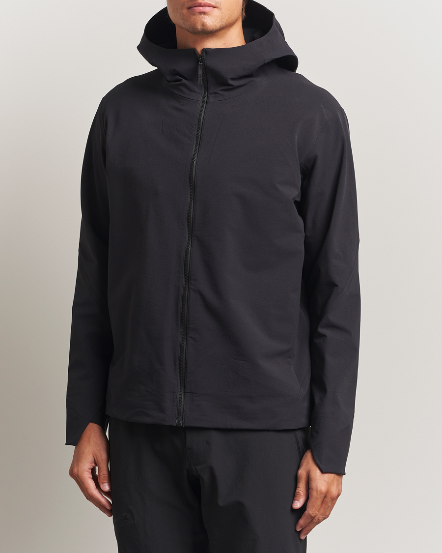 Arc'teryx Veilance Isogon GORE-TEX Hooded Shell Jacket Black at
