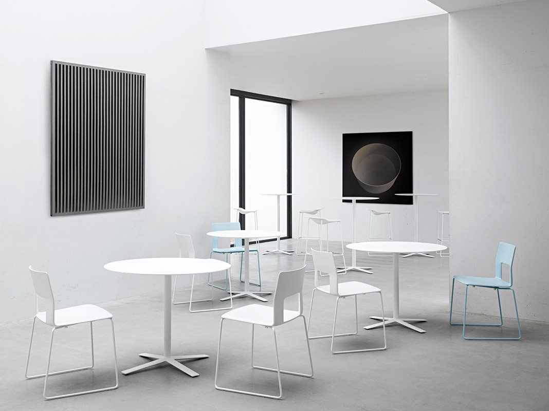 FLOW(フロー テーブル） IXC | カッシーナ・イクスシー