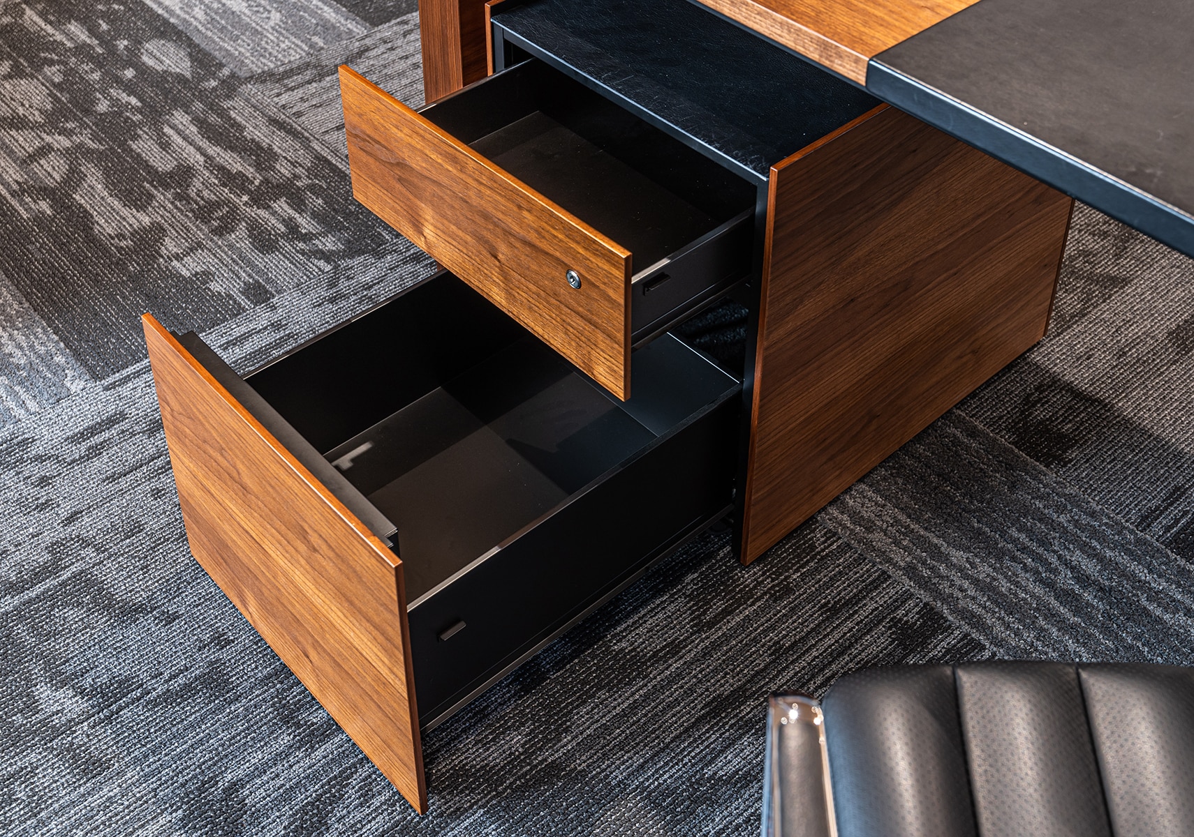 IXC(イクスシー）BROAD drawerブロード ドロアー|カッシーナ