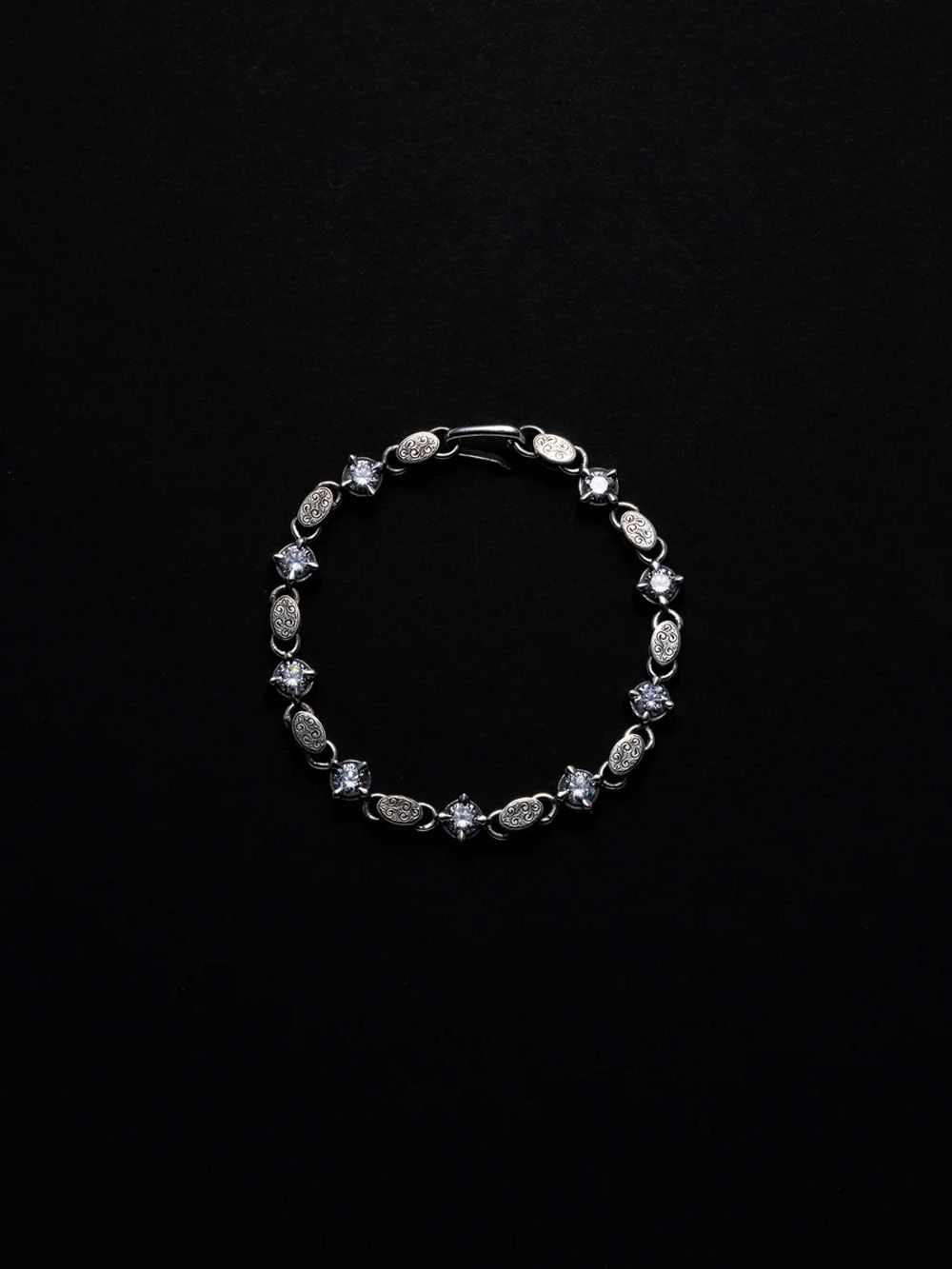 ANTIDOTE BUYERS CLUB - Engraved Cutstone Link Bracelet