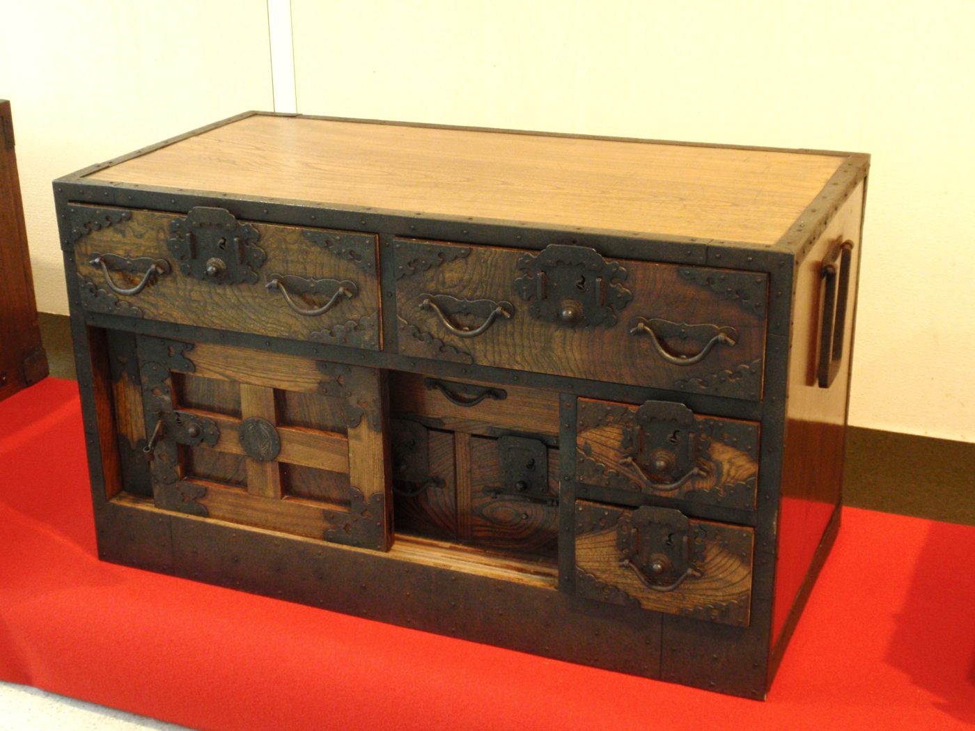 佐渡市指定 有形文化財：船箪笥 - 新潟県佐渡市公式ホームページ