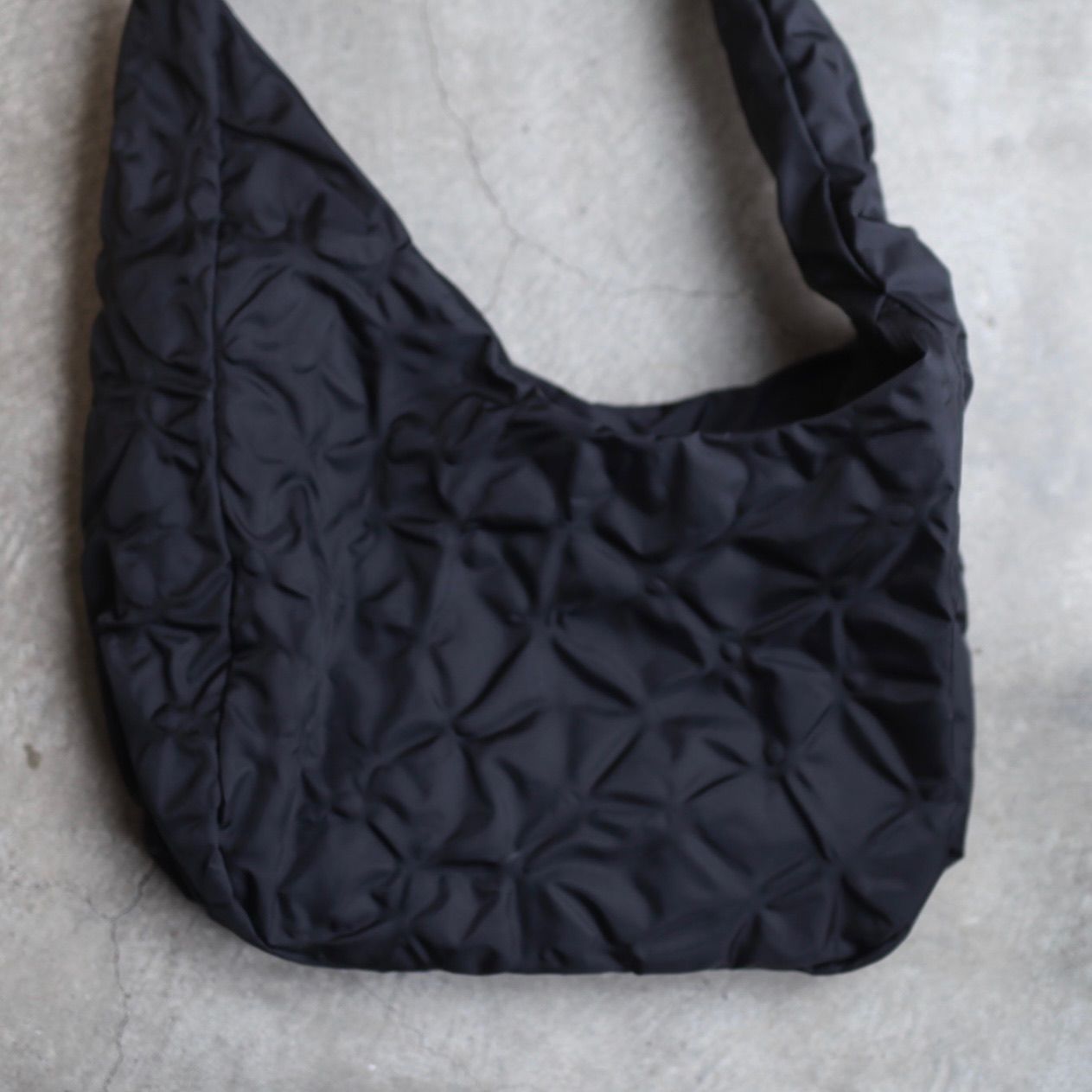 ryaw - 【再販売通知受付可能】All Leaf Vein Bag(NYLON) | ACRMTSM