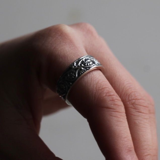 GARNI - 【お取り寄せ注文可能】Vine Pattern Ring_Light(BLACK