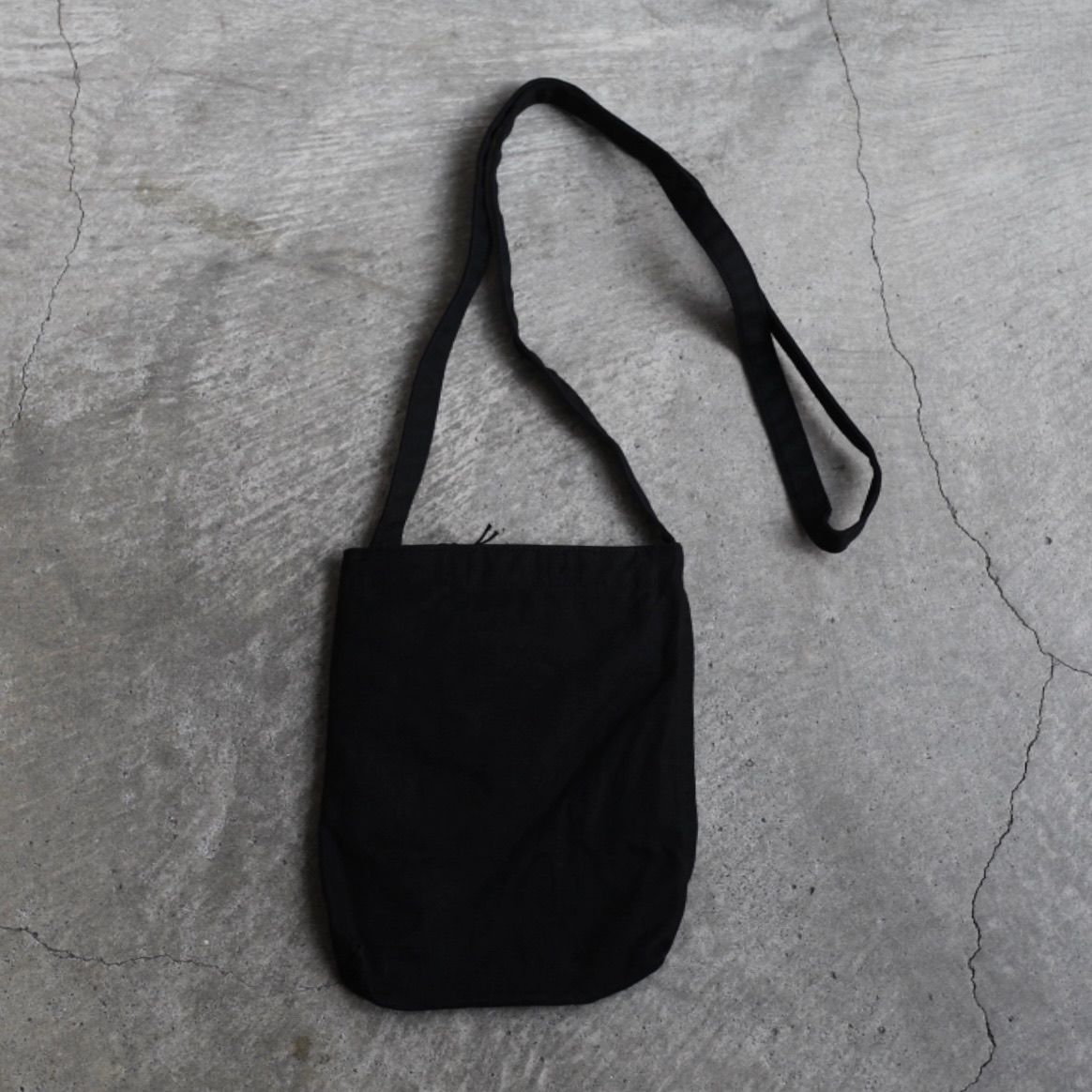 YOKO SAKAMOTO - 【残りわずか】Researcher Bag Small(BLACK