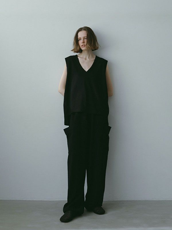 ETRE TOKYO - ヘンプコットンスリーブレスプルオーバー - BLACK