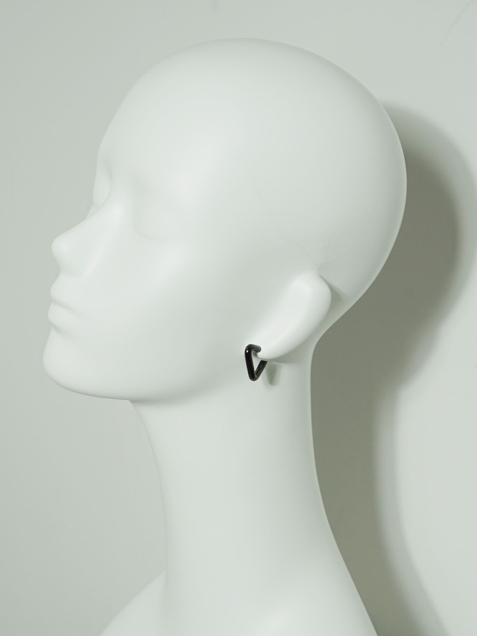 CAREERING - 【両耳用】TRIANGLE 701 BLACK トライアングル ピアス