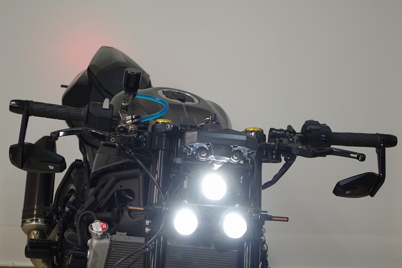 トライド44】 バイク用の3灯のLEDヘッドライト