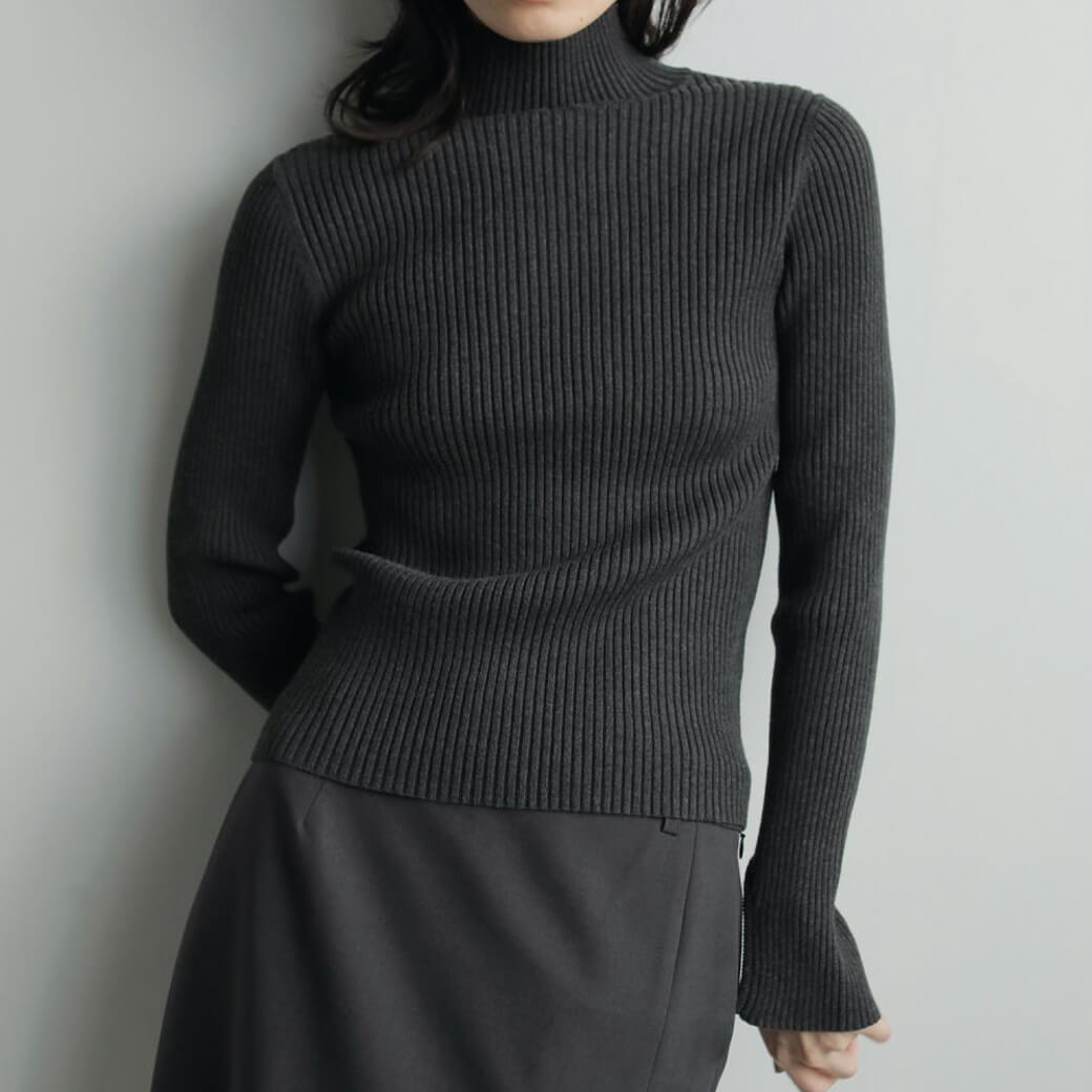 anuke アンヌーク スリット タートル ニット｜BORN FREE ONLINE SHOP