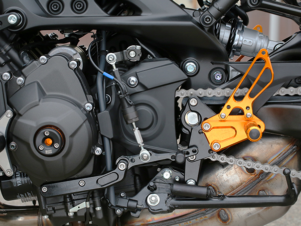 MT09 ('17-) BACK STEP