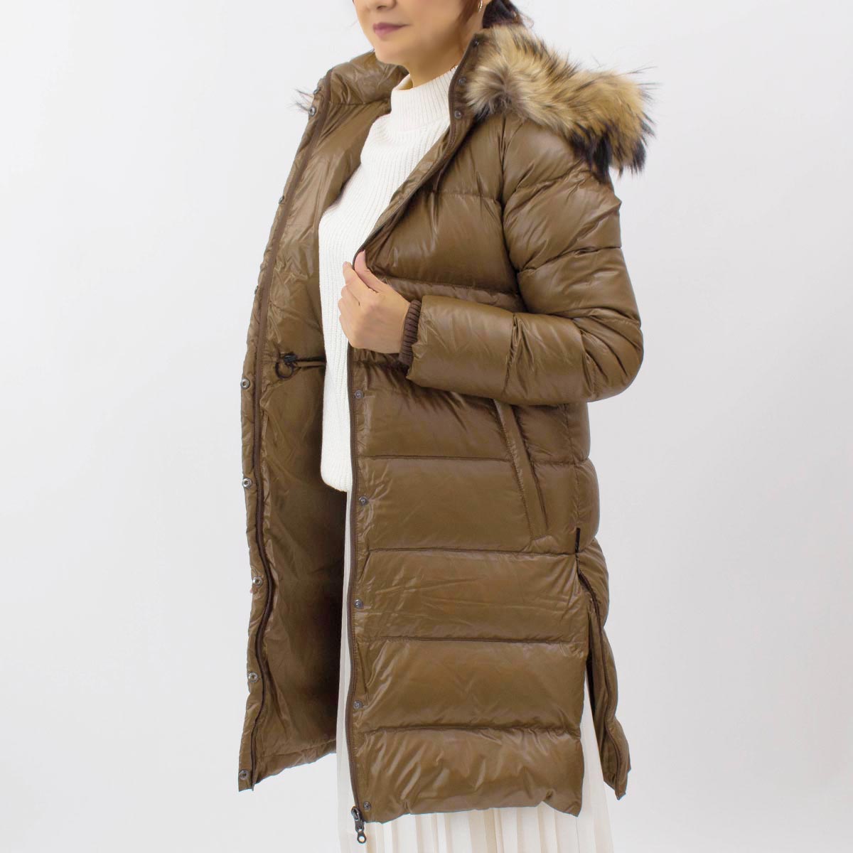 デュベティカ ダウンコート/ダウンジャケット アウター レディース