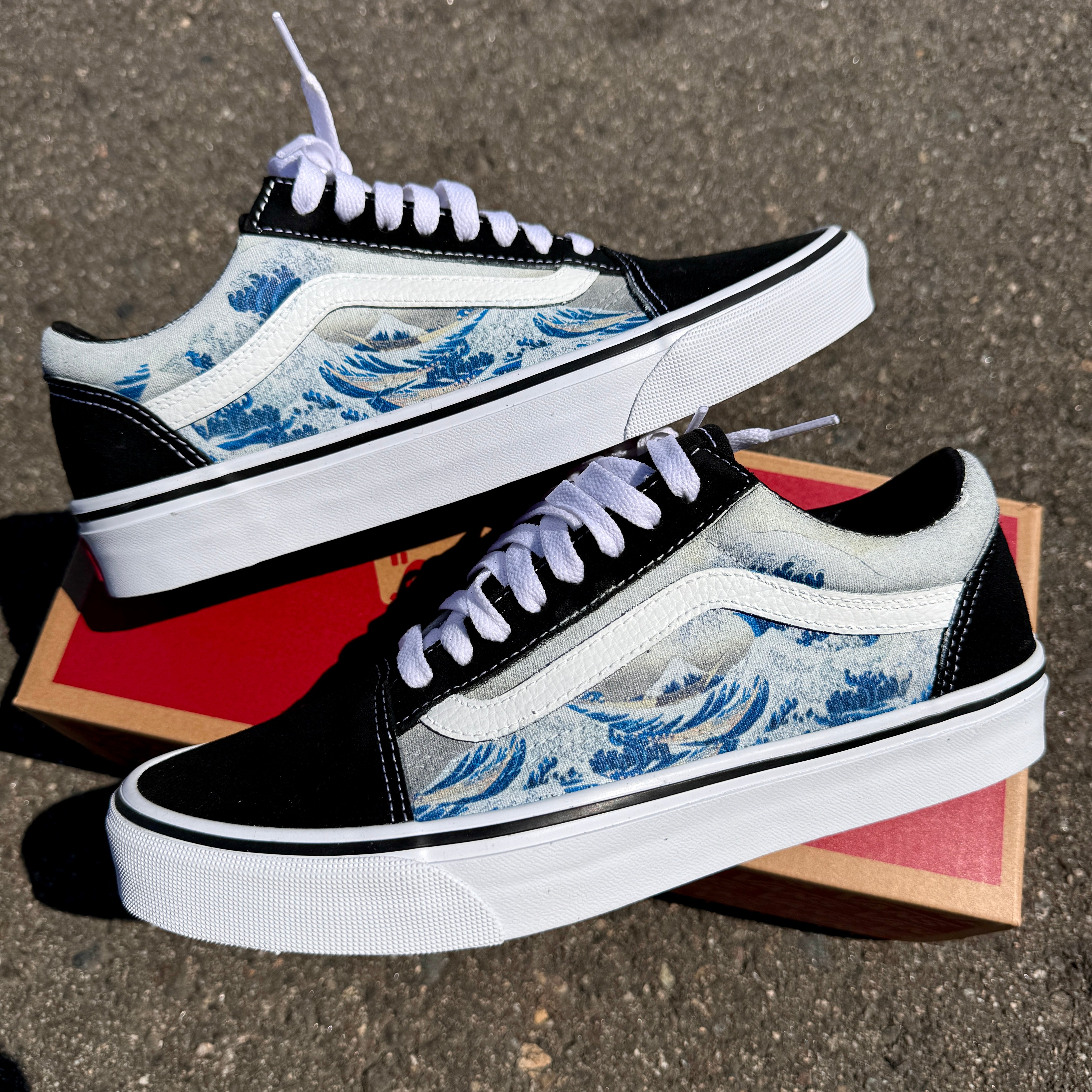 The Great Wave Off Kanagawa Custom Black Old Skool Vans - Men's