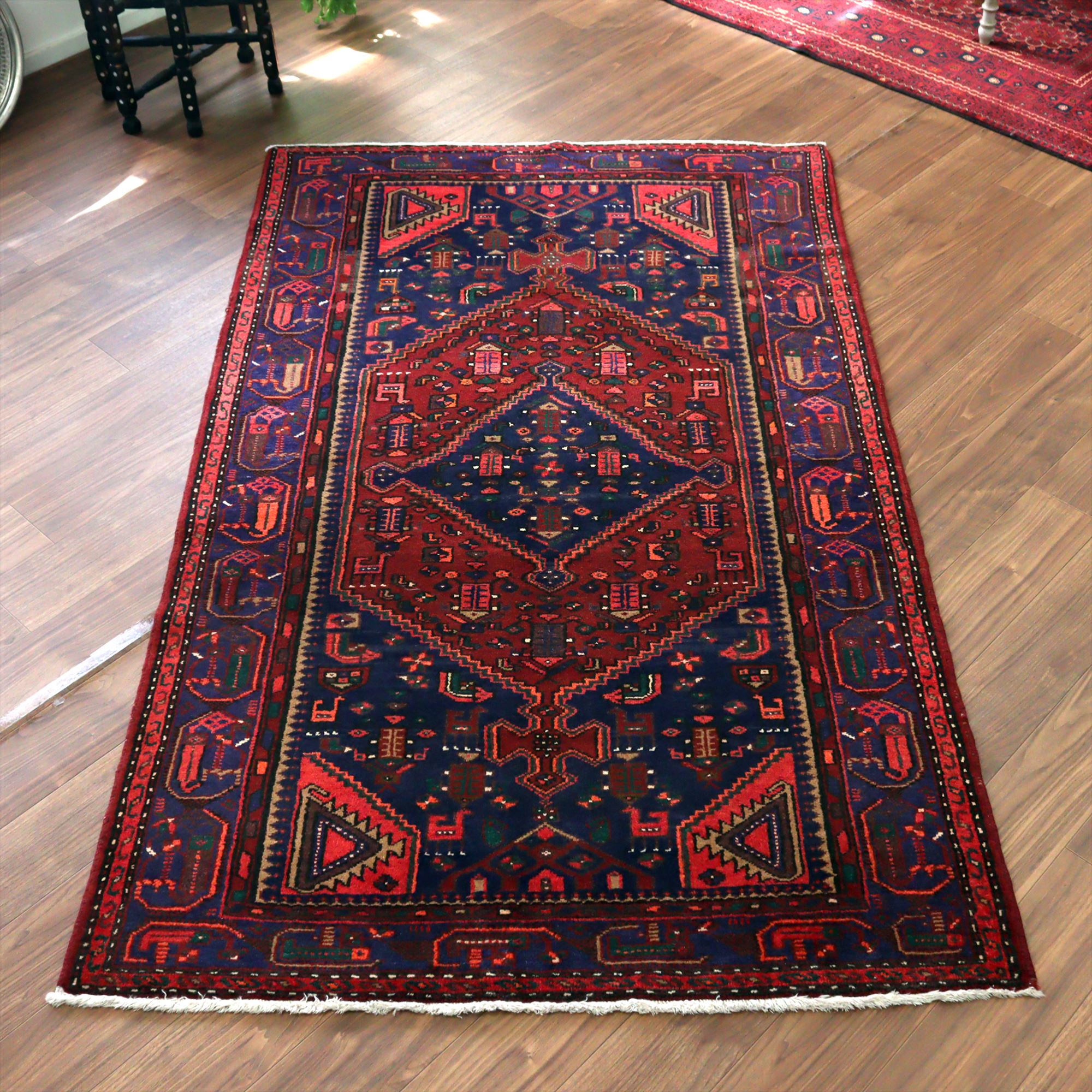 トライバルラグ 手織り絨毯 シラーズ ハムセ225×134cm 六角系の赤い