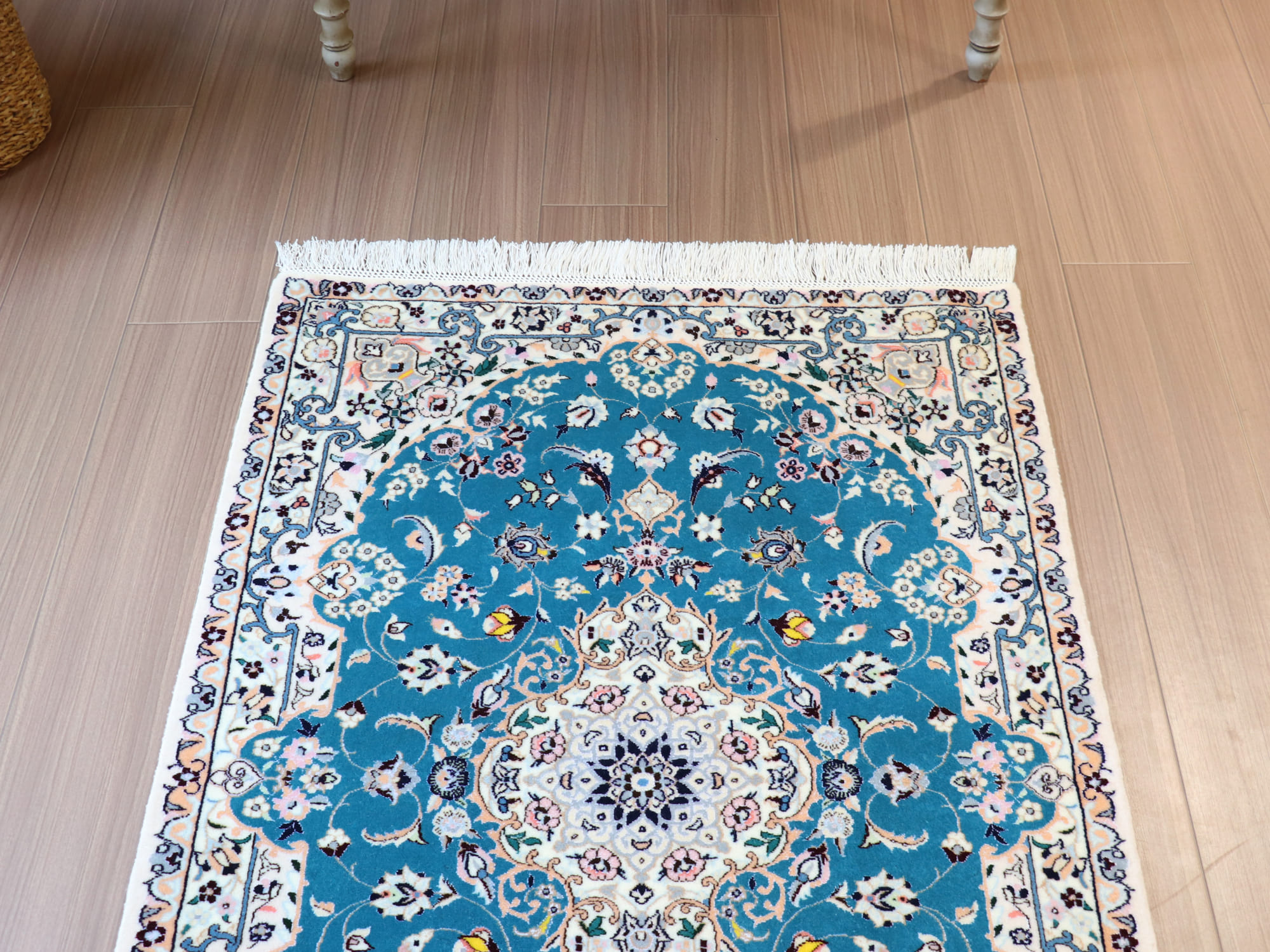 ペルシャ絨毯 ナイン産 6L126×86cm ピーコックブルー オーバル