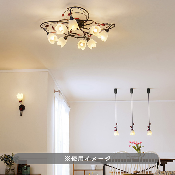 フラワーモチーフ スカボ調 ガラスシャンデリア・8畳｜照明の