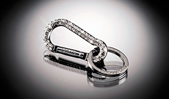 クリスタル ベア キーリング ＆ イニシャル チャーム / ファッション