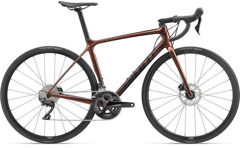 2021 GIANT Bicycles | TCR ADVANCED 2 DISC KOM (New 2022)