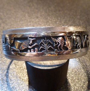 ホピ Berra・Tawahongva ベラ・タワホングヴァ オーバレイ バングル