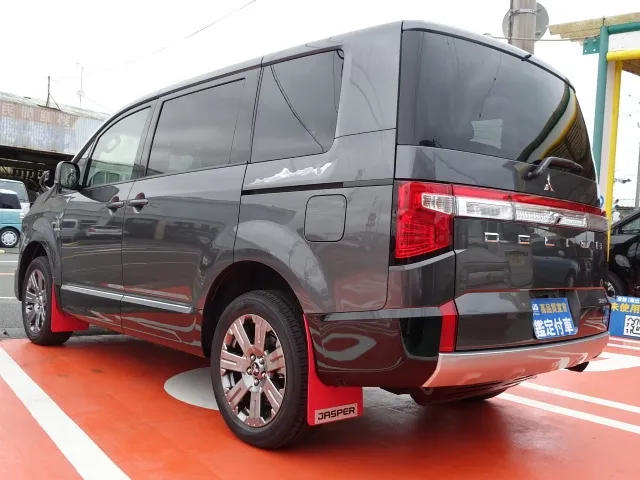 デリカD:5 4WD ジャスパー コンプリートパッケージ 三菱 登録済未使用
