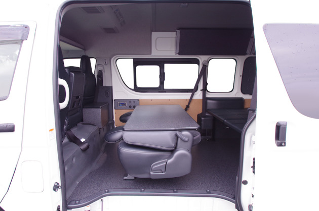 スーパーロングDXにS-GLセカンドシートを付け替え｜トランポ