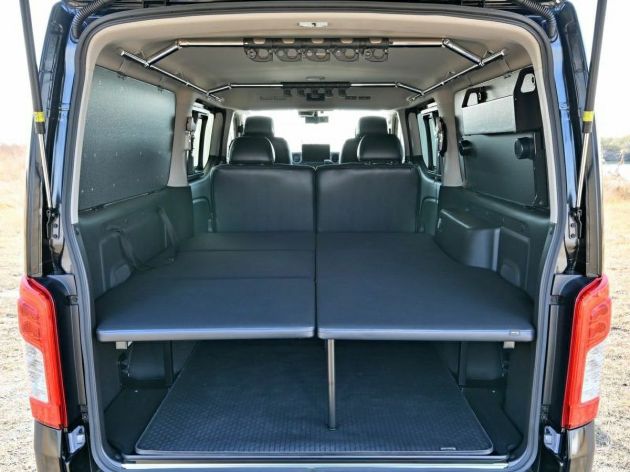 キャラバン ES TCベッド｜トランポ（ハイエース他）内装設計・カスタム