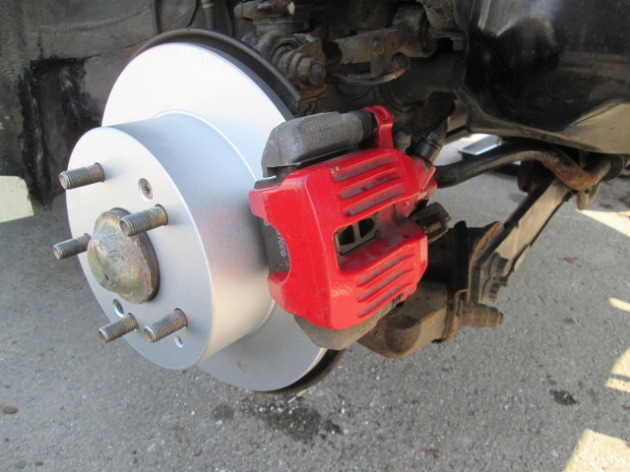 DC5インテグラtypeRのリヤブレーキキャリパー交換とローター交換