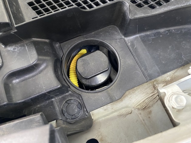 フェアレディZ34 ポップアップフードキャンセラー取り付け！｜交通事故