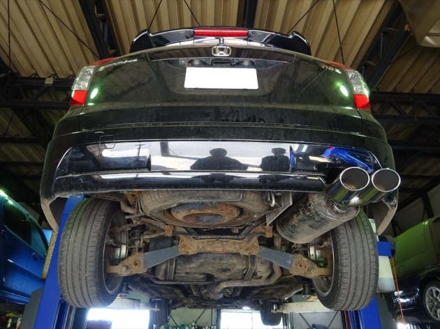 ストリーム RN6 R18A リヤテール 取付しました！｜車のチューニング