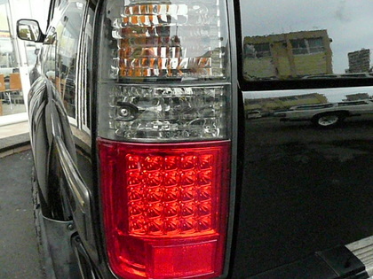 ランクル80後期仕様！ウッドパネル付きブラックボディー完成