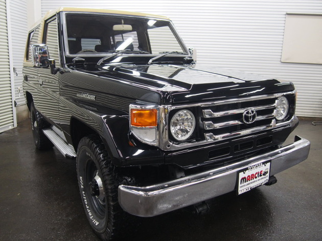 ランクル70ミドルFRPトップ 全塗装ブラックⅡ ZXナロー仕様入庫