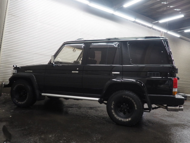 ランクル77ZX前後リーフ最終型！純正ブラック22.7万キロ！リフトアップ