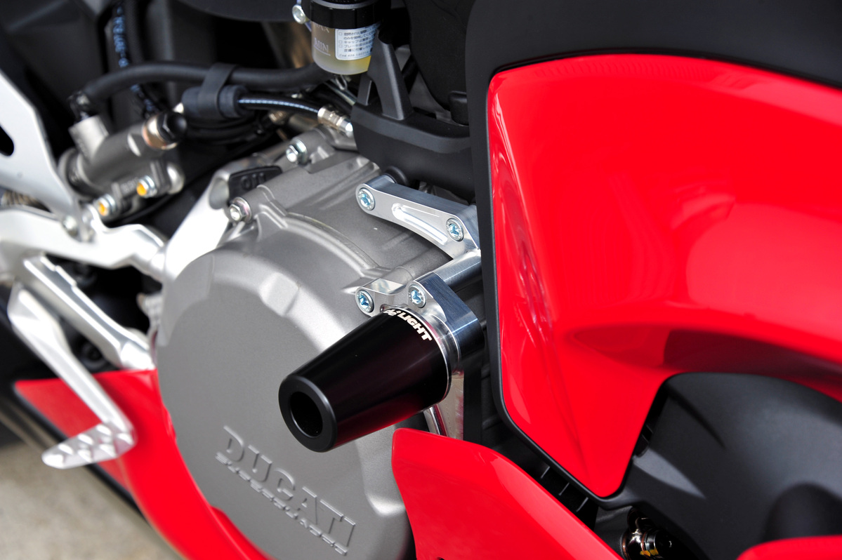 エンジンスライダーキット V2 | ドゥカティ等のパーツ開発・販売 ディ