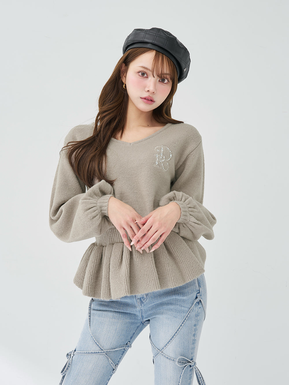 ぺプラムVネックニットトップス – Darich (ダーリッチ)