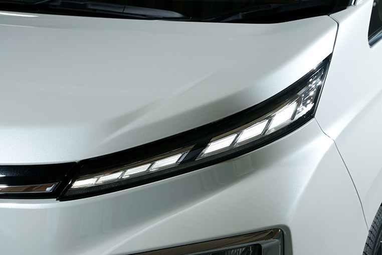 90系ヴォクシーの標準ヘッドライトで、デイライト加工はできるのか？