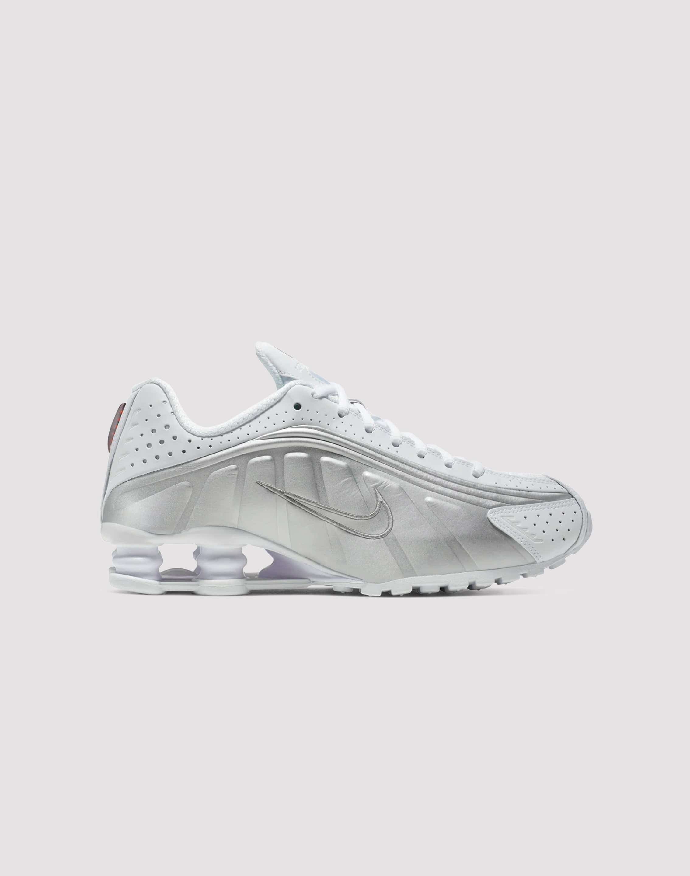 Nike Shox R4 – DTLR