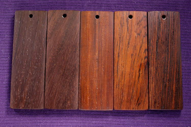 ハカランダ Jacaranda の ネームタグ オリジナルストラップ