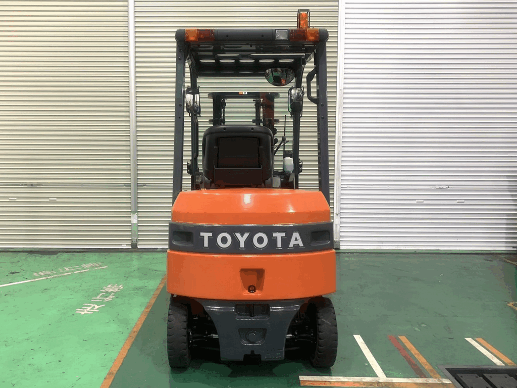 トヨタ中古フォークリフト【8FBH15】［No.251］高年式・使用時間少な目
