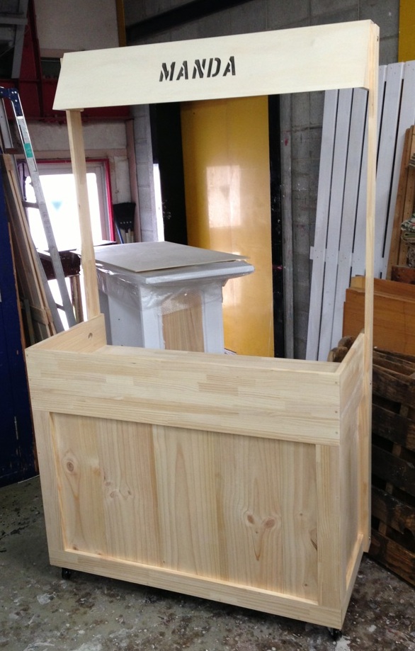 店頭販売に便利な木製販売ワゴンの通販・販売 － 木製雑貨の専門店F-RAISE