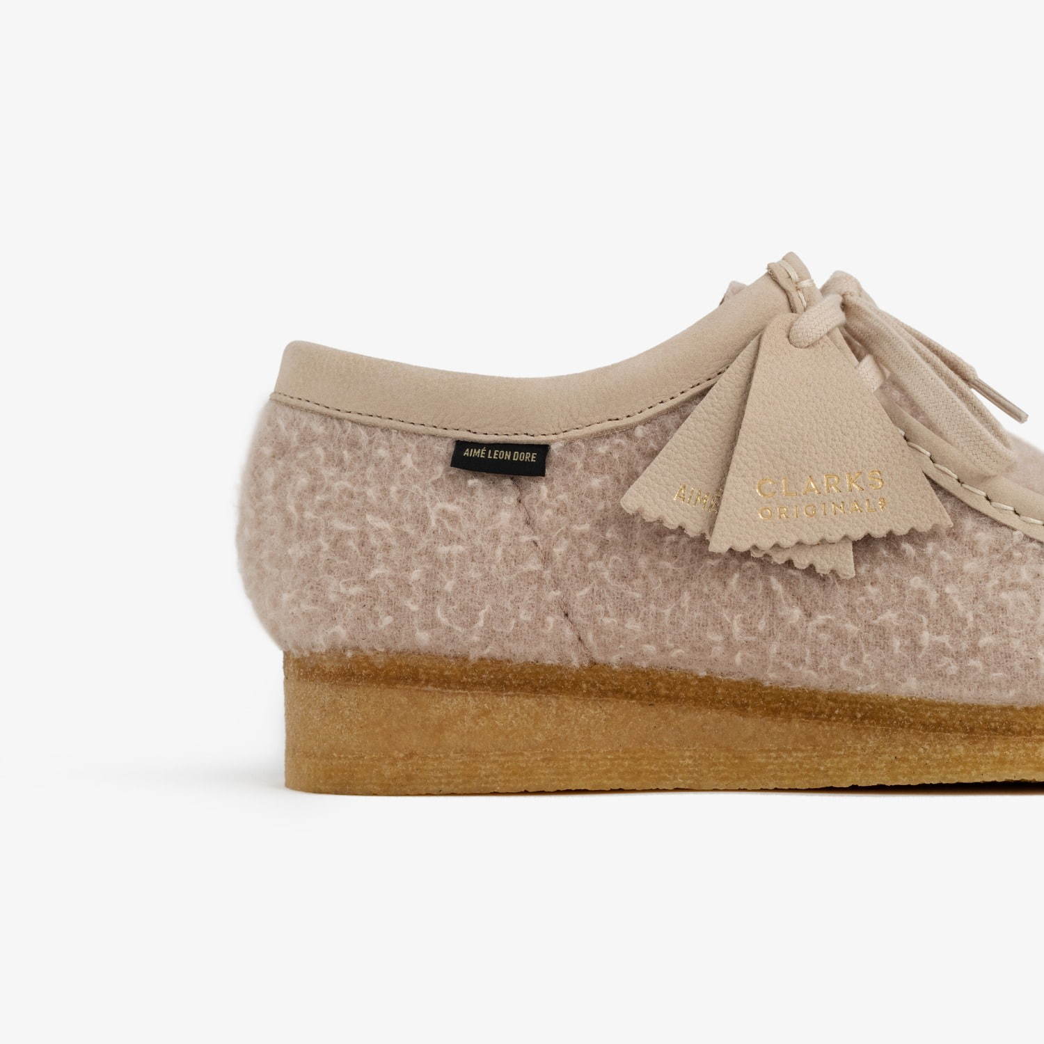 クラークス オリジナルズ×エメ レオン ドレのシューズ「ワラビー」起毛