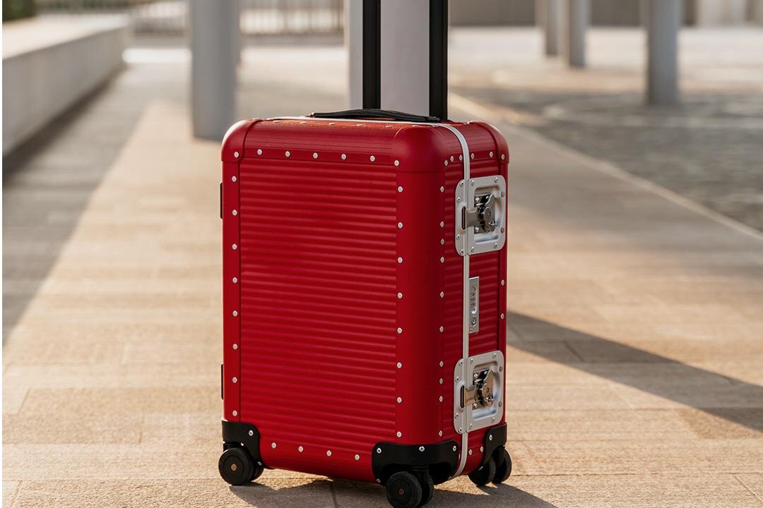 ミラノ発の高級スーツケース「エフピーエム ミラノ」表参道に日本初の