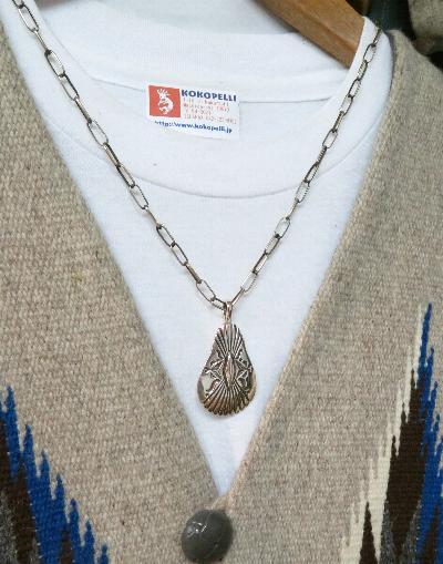 Jennifer Curtis（Navajo)作 ペンダント インディアンジュエリー