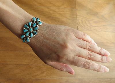 インディアンジュエリー ナバホ族のブレスレット・バングル