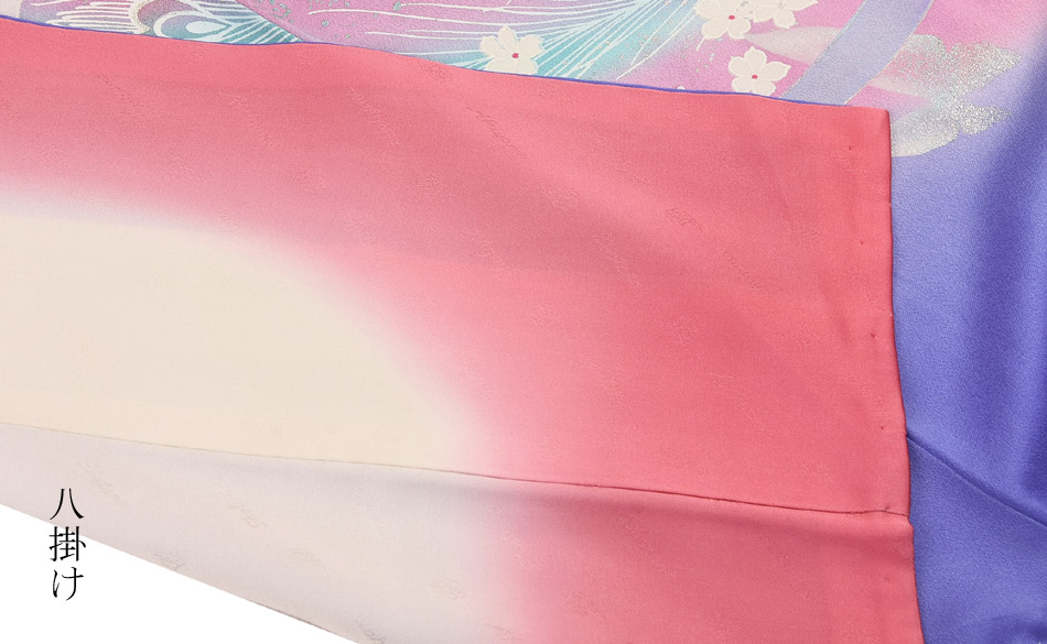 秋山庄太郎監修・正絹振袖着物の写真