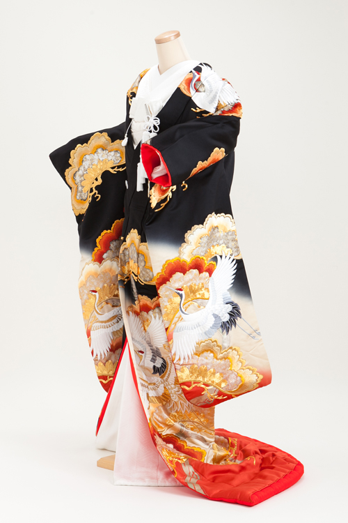 花嫁 正絹 色打掛レンタル 010054 黒 金刺繍 松 鶴