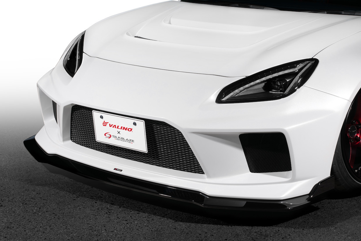 VALINO × Silkblaze Sports GR86ワイドボディキット