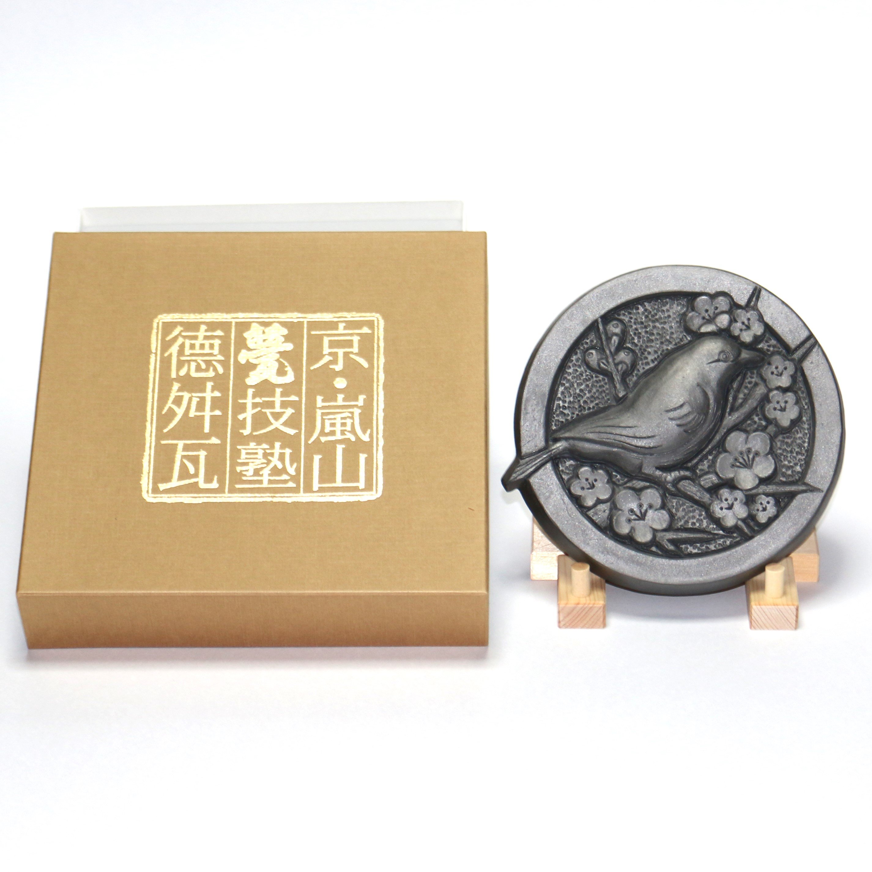 梅に鶯（15㎝前後） - ネット通販 - ミニチュア瓦グッズ専門店