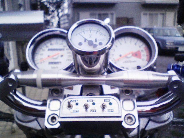 ヨシムラ デジタルマルチテンプメーター｜HCZ.JP ゼファー1100