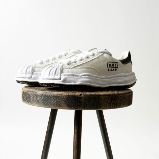 MAISON MIHARA YASUHIRO(メゾンミハラヤスヒロ)から22AW新スニーカーが