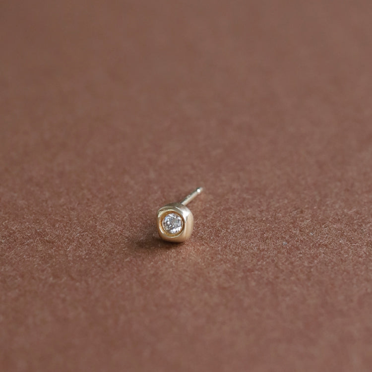 K10 フレークピアス(片耳)